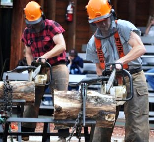 The powersaw race at the Ketchikan Lumberjack Show